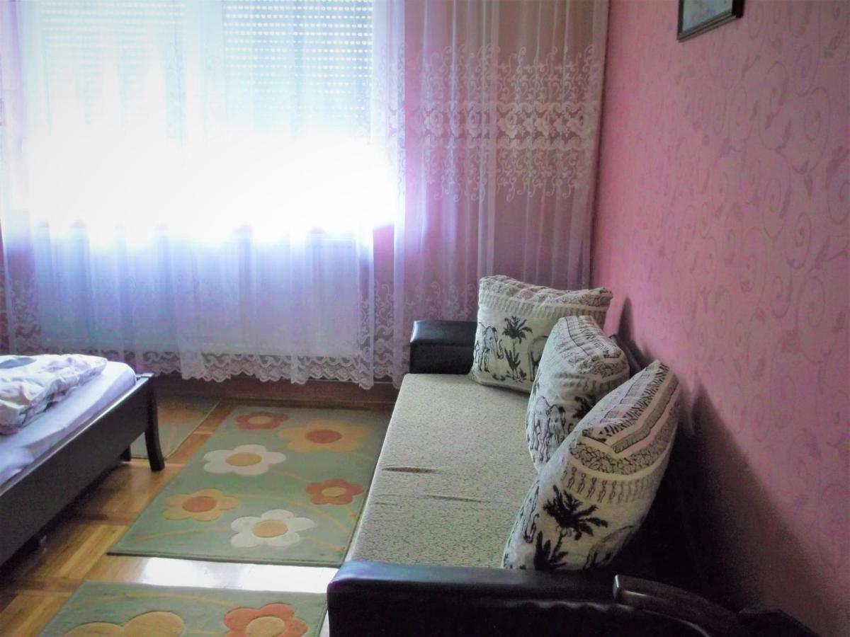 Big Apartman Hajduszoboszlo Exterior photo